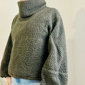Lululemon Sherpa pullover